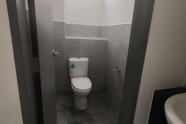 Eco Curve @ Eco Business Park 1