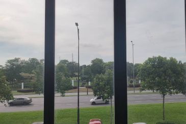 Eco Curve @ Eco Business Park 1