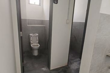 Eco Curve @ Eco Business Park 1