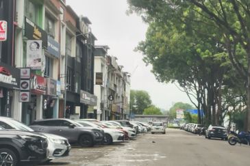 Taman Austin Perdana