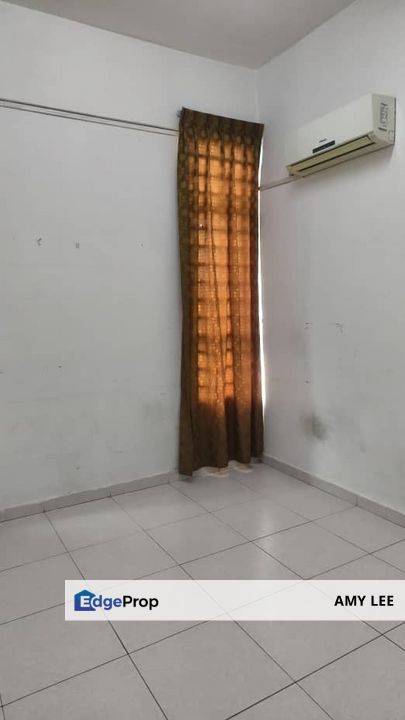 Larkin / Suriamas Apartment / 3 bedrooms / RM 1600, Johor, Johor Bahru