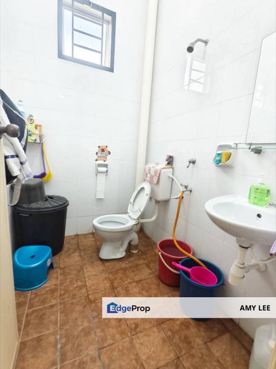 Larkin  / Suriamas Suite Apartment / 3 bedrooms / Partial, Johor, Johor Bahru