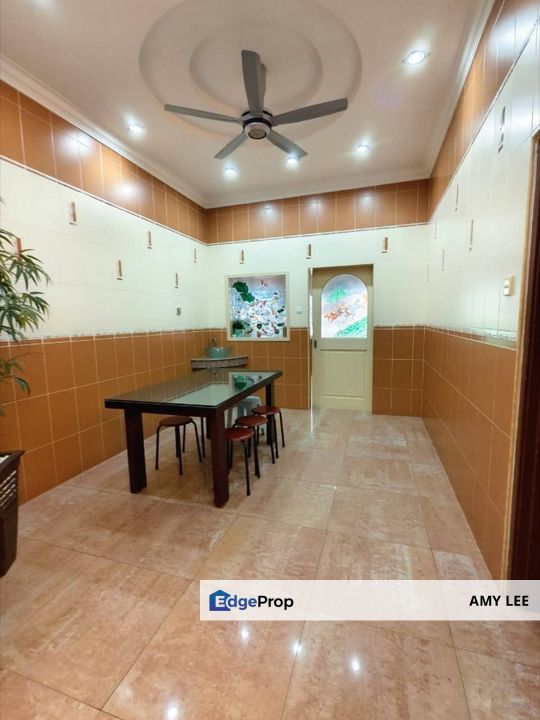 Taman Pelangi Indah/ 2 storey house 22 x 80 sf / move in condition, Johor, Ulu Tiram