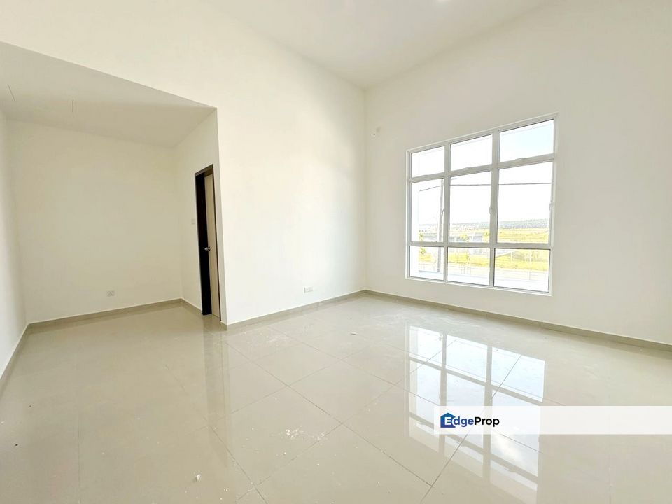 Bandar Layangkasa / Jalan Wau Merak, Johor, Pasir Gudang