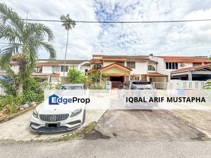 25'x111' RENOVATED Superlink Seksyen 8 Shah Alam for Sale | Facing Playground | Extended Kitchen, Selangor, Shah Alam