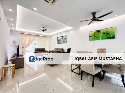 3 Storey Nadayu 92 Kajang For Sale! Freehold Renovated unit! Massive house with 3.6k sqft Build up! Selling Fully Furnished! , Selangor, Semenyih