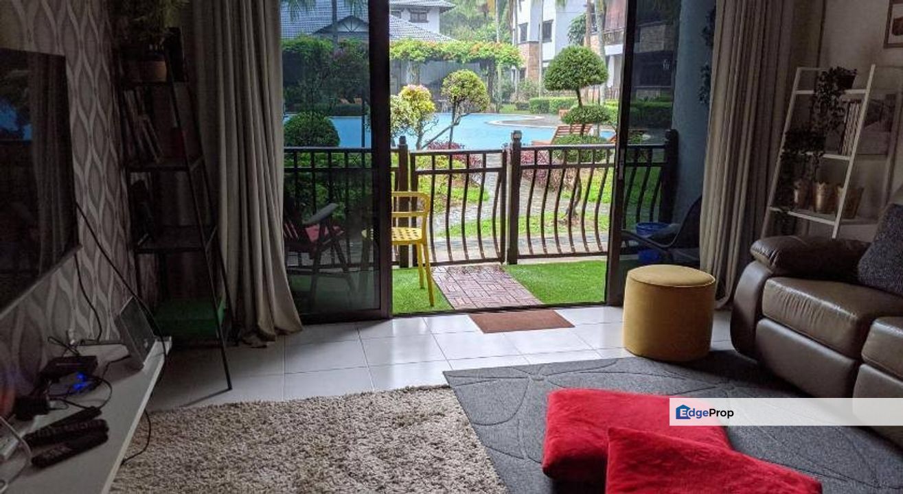 For Sale: Fully Furnished Unit, Facing Swimmingpool, Selangor, Cyberjaya
