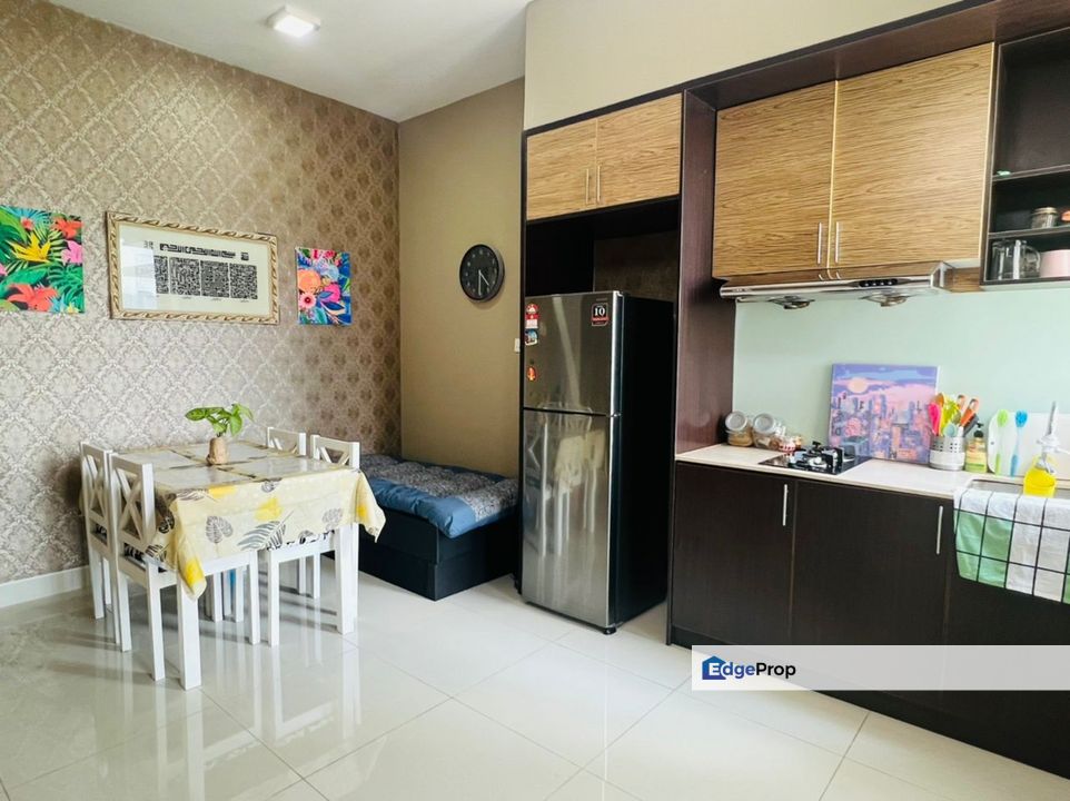 VEGA RESIDENSI 1 CONDOMINIUM, CYBERJAYA FOR SALE! Price Negotiable, Selangor, Cyberjaya