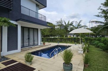  Sera Twin Villa Twin Villa Presint 8 Putrajaya, 3 Storey Lakeview With Pool