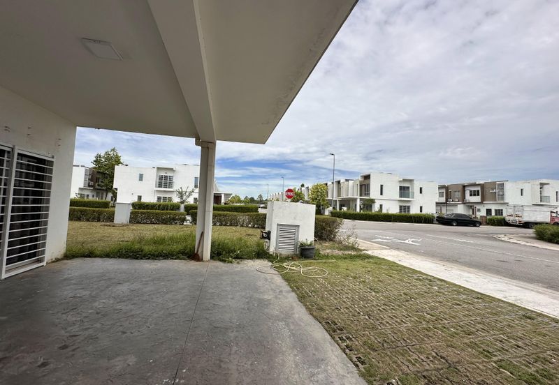 Casa Green @ Cybersouth