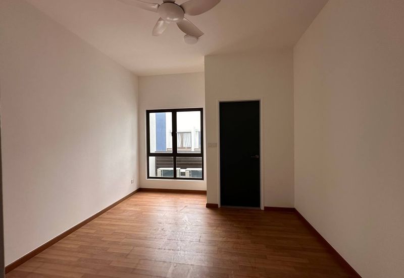 Ayden Townhouse Warisan Puteri