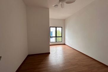 Ayden Townhouse Warisan Puteri