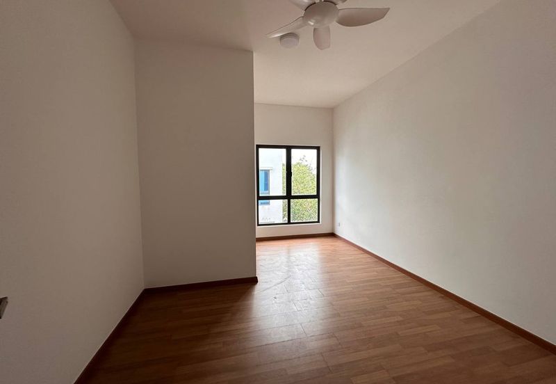 Ayden Townhouse Warisan Puteri