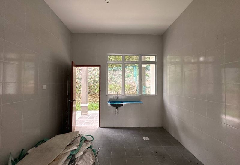 Taman Desa Bestari, Salak Tinggi