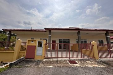 Taman Desa Bestari, Salak Tinggi