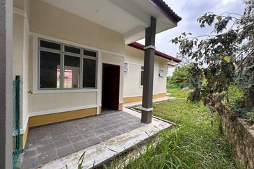 Taman Desa Bestari, Salak Tinggi