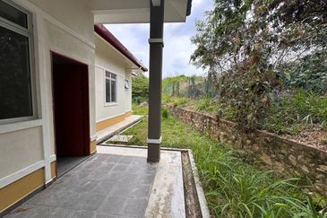 Taman Desa Bestari, Salak Tinggi