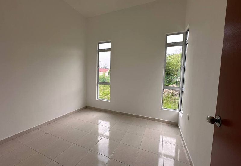 Taman Desa Bestari, Salak Tinggi