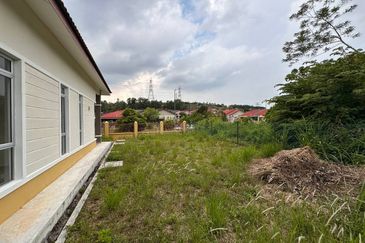 Taman Desa Bestari, Salak Tinggi