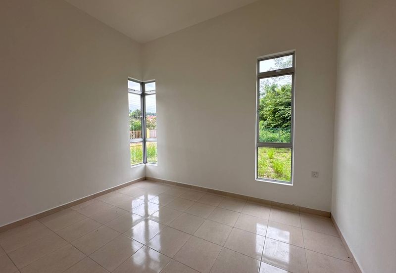 Taman Desa Bestari, Salak Tinggi