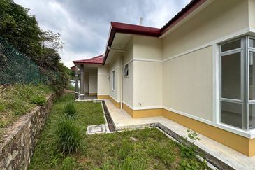 Taman Desa Bestari, Salak Tinggi