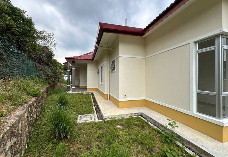 Taman Desa Bestari, Salak Tinggi