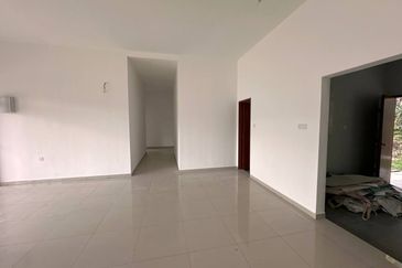 Taman Desa Bestari, Salak Tinggi