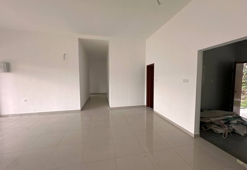 Taman Desa Bestari, Salak Tinggi