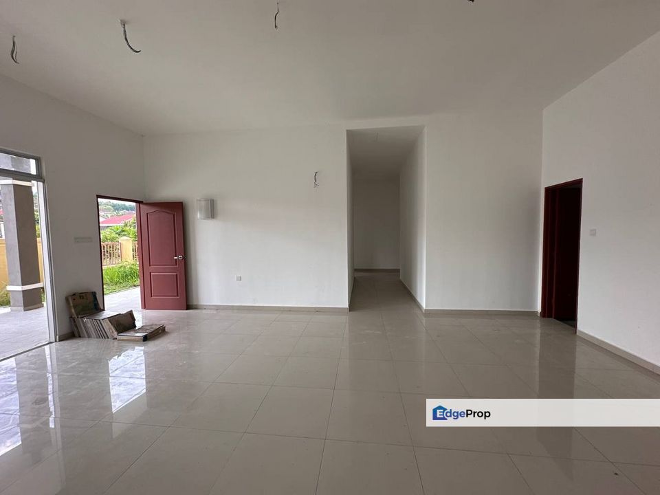 FREE SPA, New Semi D Taman Desa Bestari Bandar Baru Salak Tinggi Sepang, Selangor, Sepang