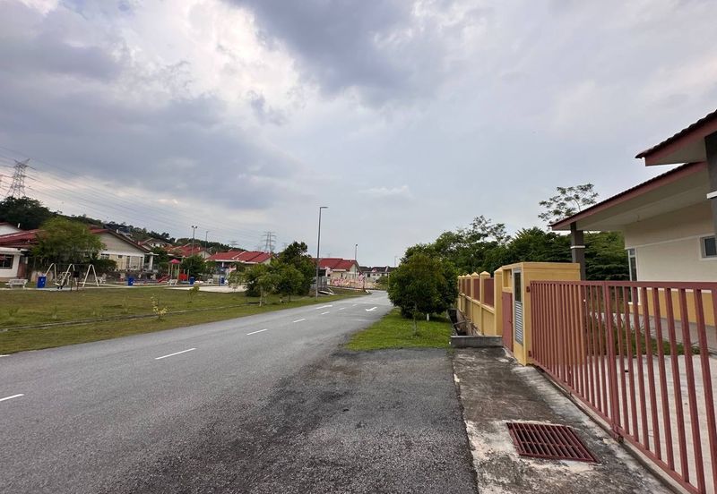 Taman Desa Bestari, Salak Tinggi