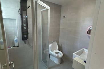 Ayden Townhouse Warisan Puteri