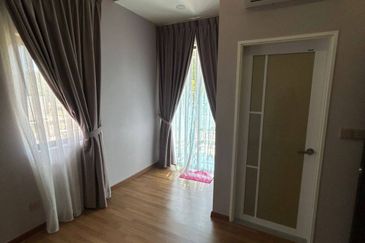 Ayden Townhouse Warisan Puteri