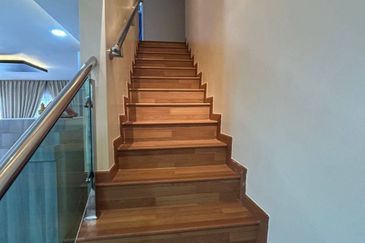 Ayden Townhouse Warisan Puteri