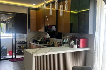 Ayden Townhouse Warisan Puteri