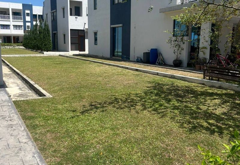 Ayden Townhouse Warisan Puteri