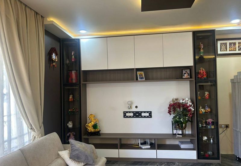 Ayden Townhouse Warisan Puteri