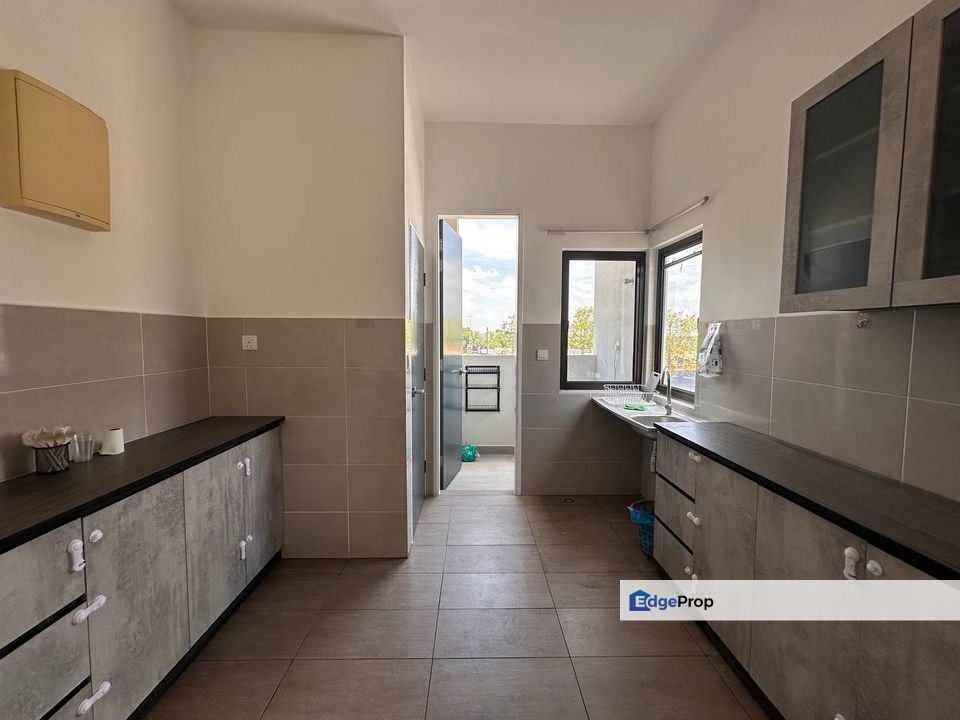 Ayden Townhouse Warisan Puteri Sepang, Selangor, Sepang