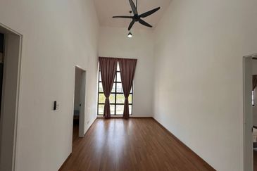 Ayden Townhouse Warisan Puteri