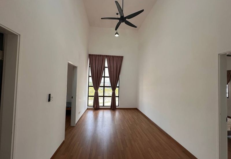 Ayden Townhouse Warisan Puteri