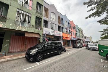 Bandar Baru Salak Tinggi
