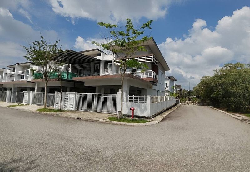 NILAI IMPIAN (LAMAN AZALEA)