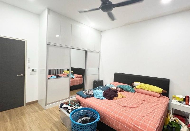 Serenia Adiva @ Serenia City