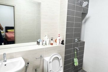 Serenia Adiva @ Serenia City