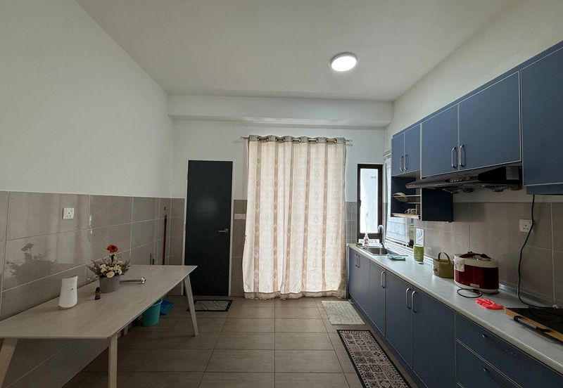 Ayden Townhouse Warisan Puteri