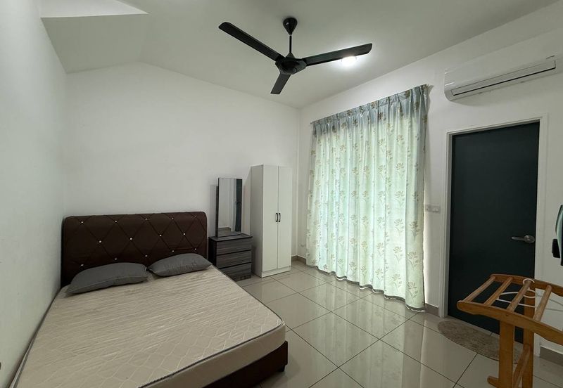 Ayden Townhouse Warisan Puteri