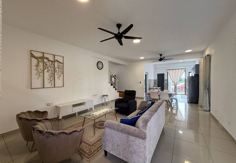 Ayden Townhouse Warisan Puteri