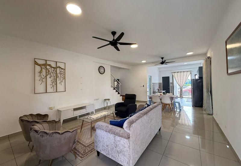 Ayden Townhouse Warisan Puteri