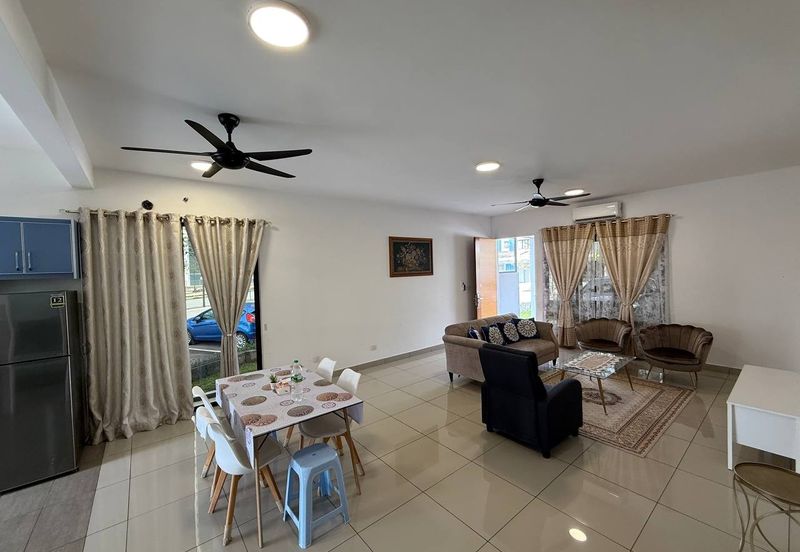 Ayden Townhouse Warisan Puteri