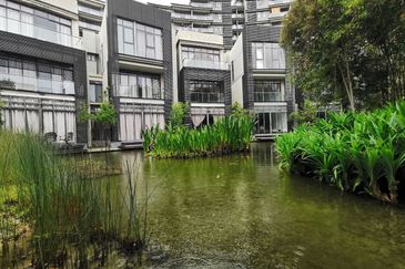 Mirage By The Lake @ Perdana Lakeview West