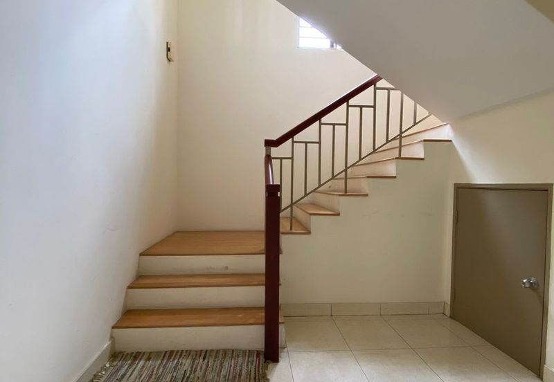 BANDAR ENSTEK (JENTAYU)